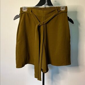 Zara Olive Green Women Shorts